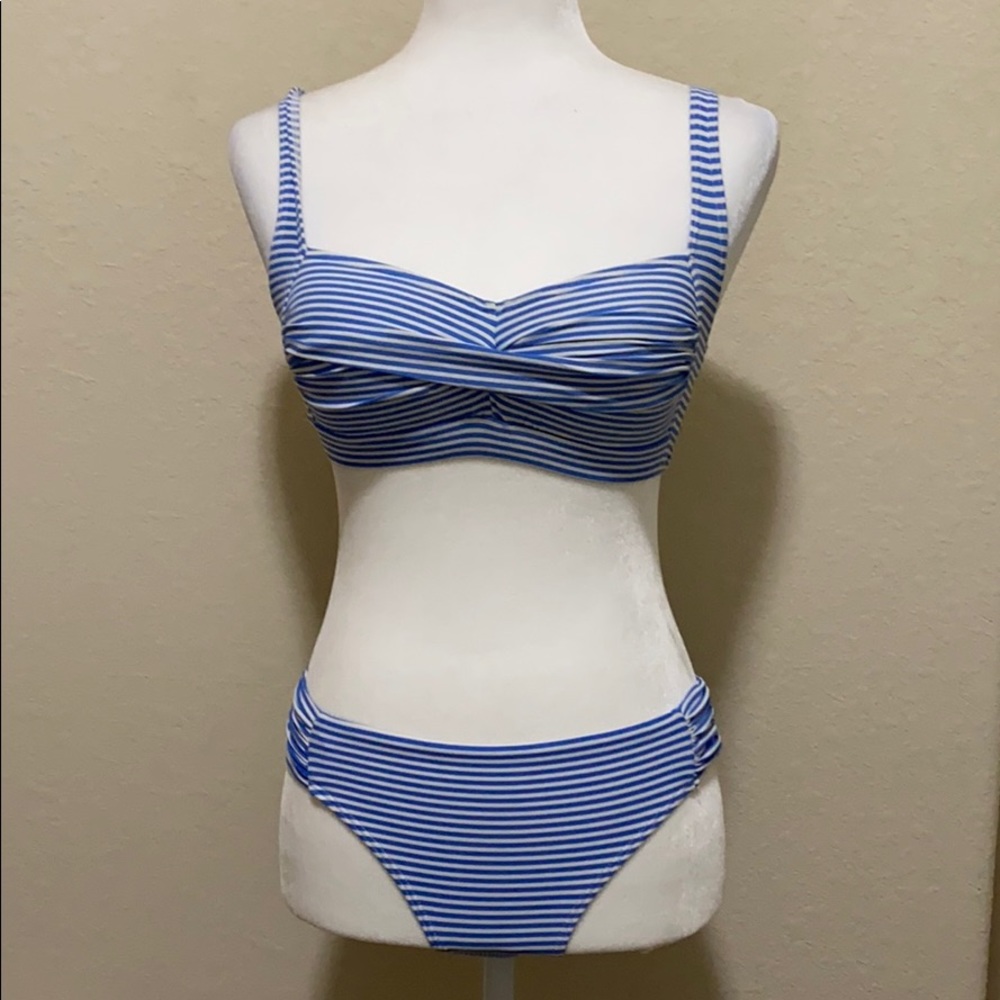 Nip tuck swim lNavy and white swim suit